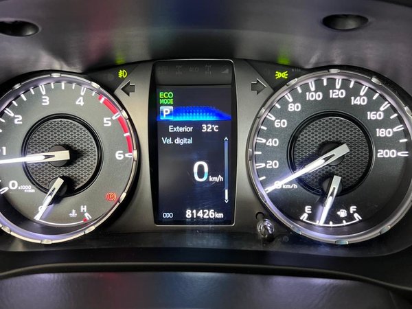 Foto 6 - Toyota Hilux SRX 2.8 Turbo Diesel 4x4