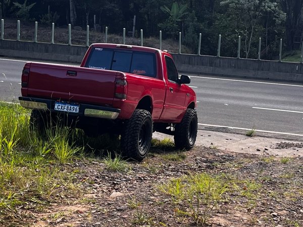 Foto 7 - Ford Ranger XLT 4.0 V6 Gasolina 4x2 C.S