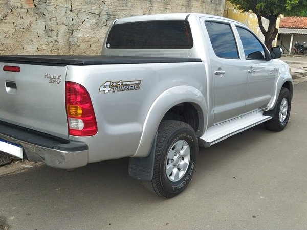 Foto 5 - Toyota Hilux SRV 3.0 Turbo Diesel 4x4