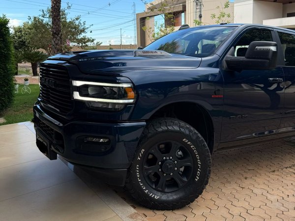 Foto 10 - RAM 2500 Laramie Night Edition 6.7 Turbo Diesel 4x4