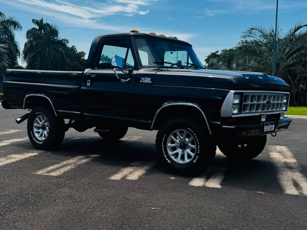 Foto 2 - Ford F1000 Super Série 3.9 Diesel C.S