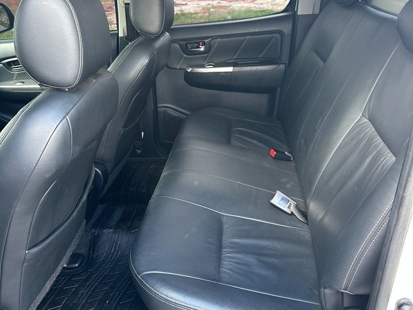 Foto 7 - Toyota Hilux SRV 3.0 Turbo Diesel 4x4