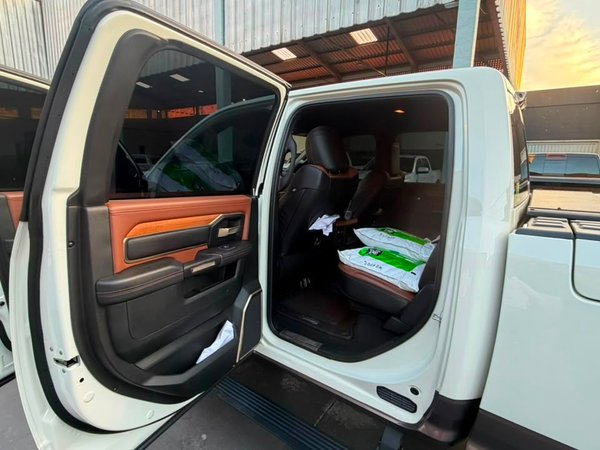 Foto 9 - RAM 3500 Longhorn Limited 6.7 Turbo Diesel 4x4