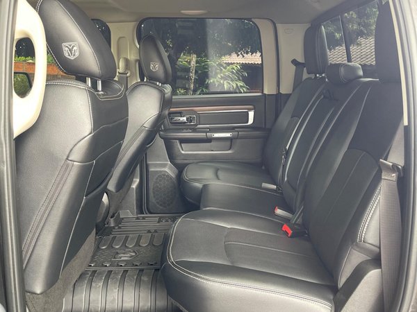 Foto 8 - RAM 2500 Laramie 6.7 Turbo Diesel 4x4