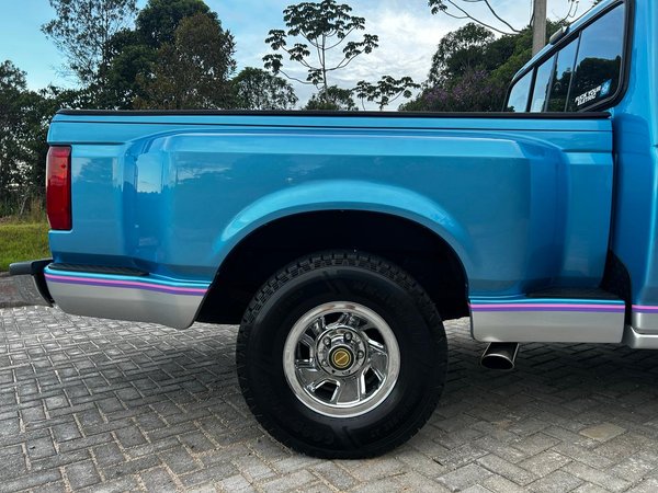 Foto 7 - Ford F150 Super Cab XLT 5.0 V8 Gasolina