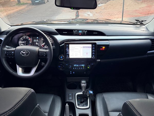 Foto 9 - Toyota Hilux SRV 2.8 Turbo Diesel 4x4