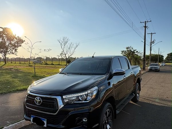 Foto 1 - Toyota Hilux SRX 2.8 Turbo Diesel 4x4