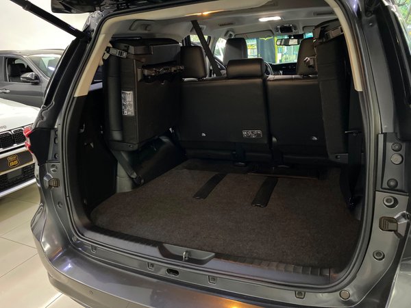 Foto 9 - Toyota Hilux SW4 SRX 2.8 Turbo Diesel 4x4