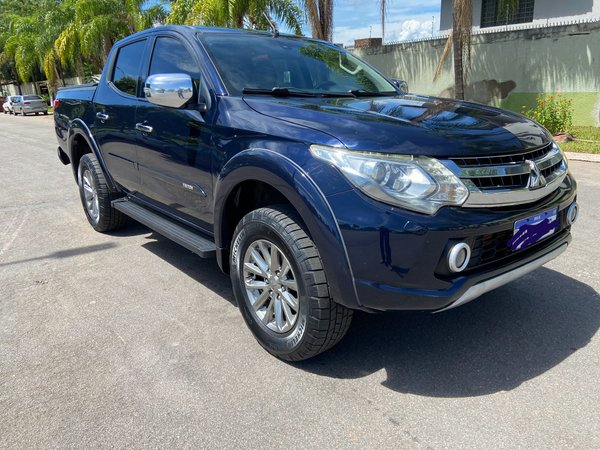 Foto 1 - Mitsubishi Triton HPE-S 2.4 Bi-Turbo Diesel 4x4