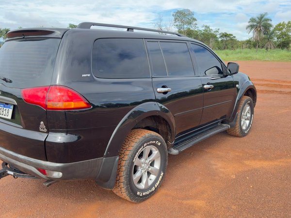 Foto 4 - Mitsubishi Pajero Dakar HPE 3.2TDi 16v 4x4