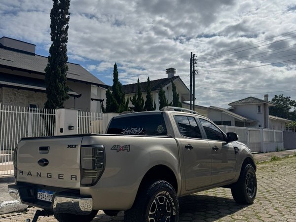 Foto 4 - Ford Ranger XLT 3.2 Turbo Diesel 4x4