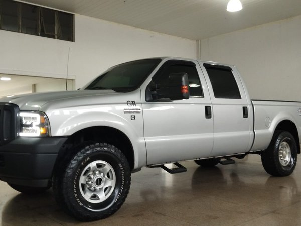 Foto 1 - Ford F250 XLT 3.9 Turbo Diesel