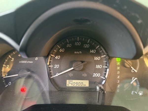 Foto 5 - Toyota Hilux SR 3.0 Turbo Diesel 4x4