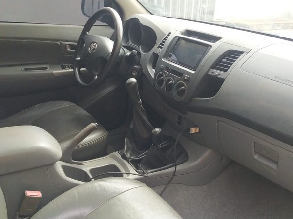 Foto 7 - Toyota Hilux SRV 3.0 Turbo Diesel 4x4