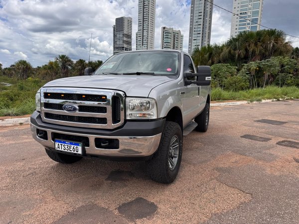 Foto 2 - Ford F250 XLT 3.9 Turbo Diesel 4x4 C.S