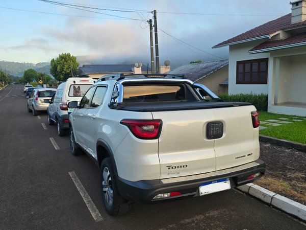 Foto 4 - Fiat Toro Freedom 2.0TDi 16v 4x4