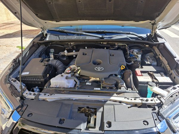 Foto 9 - Toyota Hilux SRX 2.8 Turbo Diesel 4x4