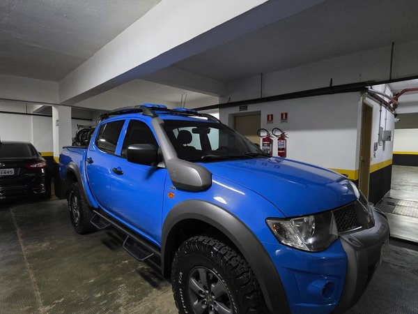Foto 3 - Mitsubishi L200 Triton Savana 3.2 Turbo Diesel 4x4