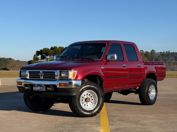 Foto 1 - Toyota Hilux SR5 2.8 Diesel 4x4