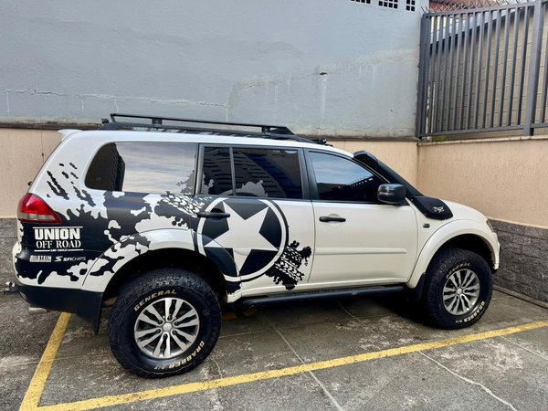 Foto 3 - Mitsubishi Pajero Dakar HPE 3.2TDi 16v 4x4