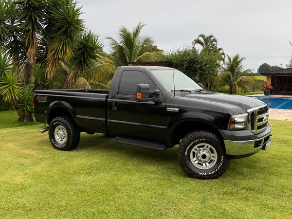 Foto 1 - Ford F250 XLT 3.9 Turbo Diesel 4x4 C.S