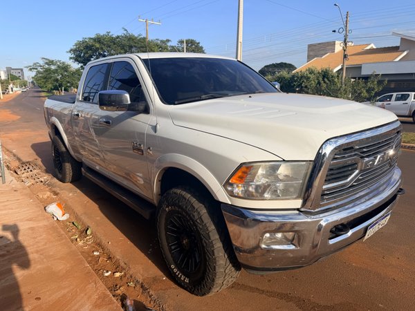 Foto 1 - RAM 2500 Laramie 6.7 Turbo Diesel 4x4