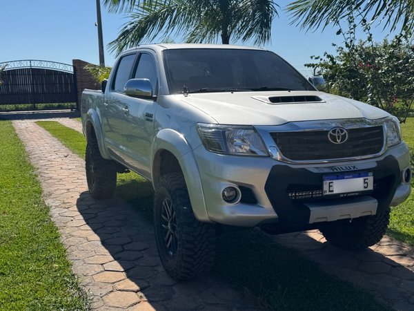 Foto 3 - Toyota Hilux SRV 3.0 Turbo Diesel 4x4