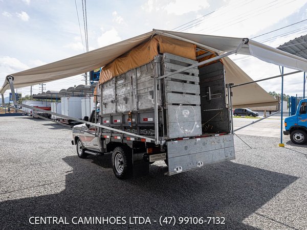 Foto 4 - Ford F1000 3.9 Diesel