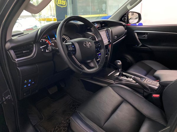 Foto 8 - Toyota Hilux SW4 SRX 2.8 Turbo Diesel 4x4