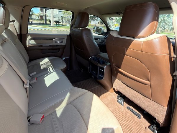 Foto 5 - RAM 2500 Laramie 6.7 Turbo Diesel 4x4