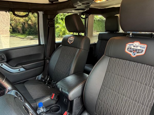 Foto 8 - Jeep Wrangler Unlimited Sport 3.6 V6 24v 4x4 4p.