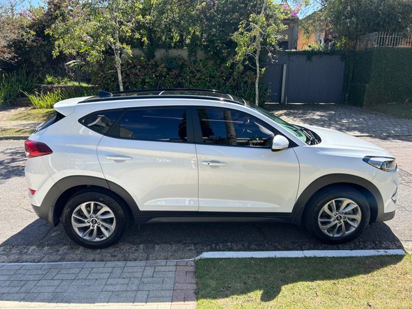 Foto 3 - Hyundai Tucson GLS 1.6T 16v