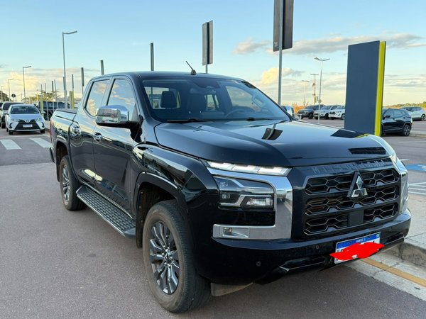 Foto 2 - Mitsubishi Triton HPE-S 2.4 Bi-Turbo Diesel 4x4