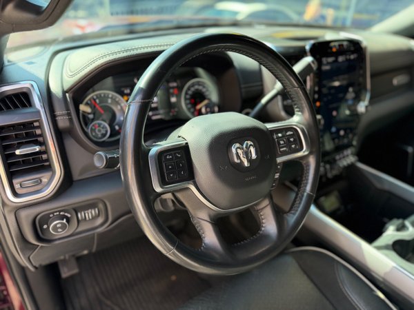 Foto 7 - RAM 3500 Laramie Night Edition 6.7 Turbo Diesel 4x4