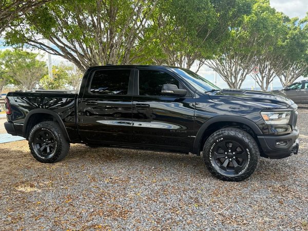 Foto 1 - RAM 1500 Rebel 5.7 V8 Gasolina 4x4