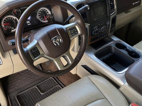 Foto 5 - RAM 2500 Laramie 6.7 Turbo Diesel 4x4