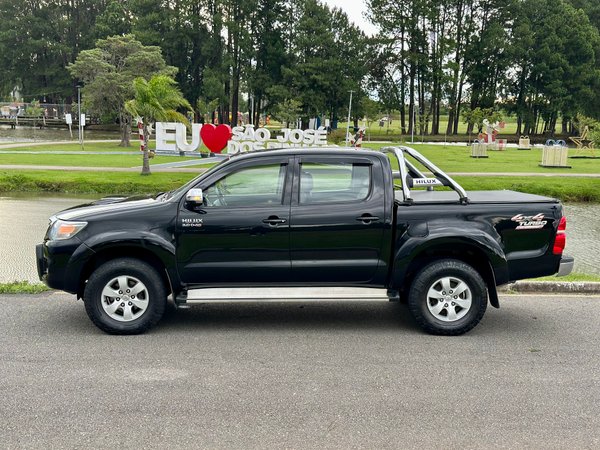 Foto 4 - Toyota Hilux SRV 3.0 Turbo Diesel 4x4