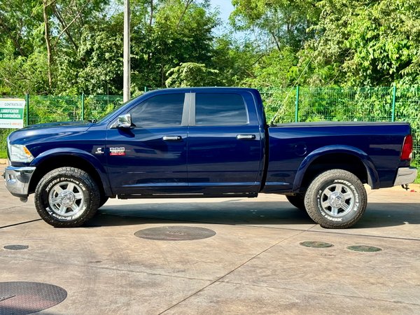 Foto 1 - RAM 2500 Laramie 6.7 Turbo Diesel 4x4