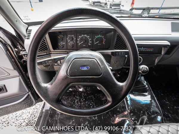 Foto 6 - Ford F1000 XLT 2.5 Turbo Diesel 4x2 C.S