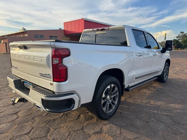 Foto 4 - Chevrolet Silverado 1500 High Country 5.3 V8 Gasolina 4x4