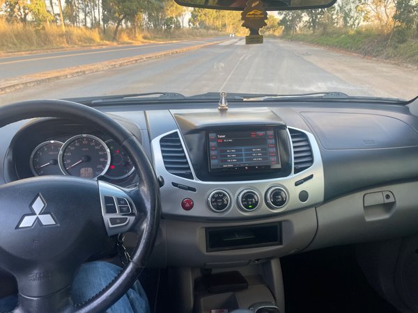 Foto 9 - Mitsubishi L200 Triton HPE 3.2 Turbo Diesel 4x4