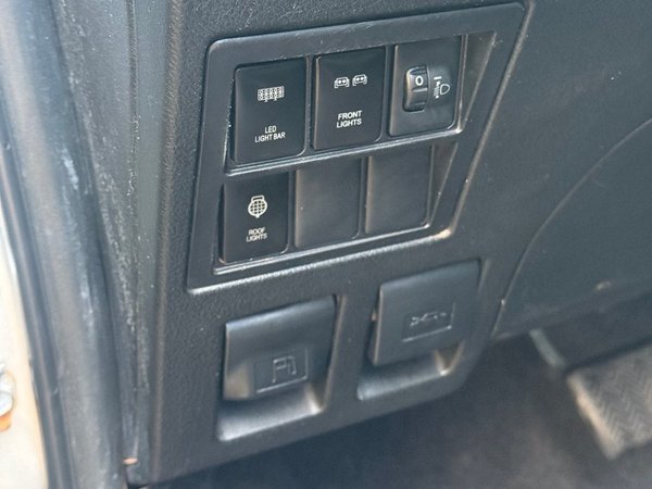 Foto 5 - Toyota Hilux SRV 2.8 Turbo Diesel 4x4