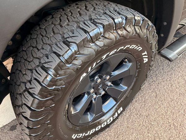 Foto 9 - RAM 1500 Rebel 5.7 V8 Gasolina 4x4