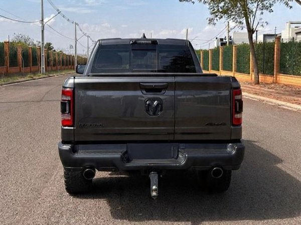 Foto 4 - RAM 1500 Rebel 5.7 V8 Gasolina 4x4