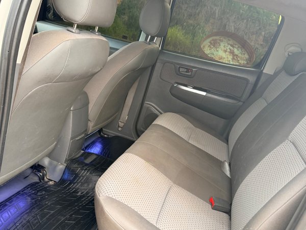 Foto 9 - Toyota Hilux SR 3.0 Turbo Diesel 4x4