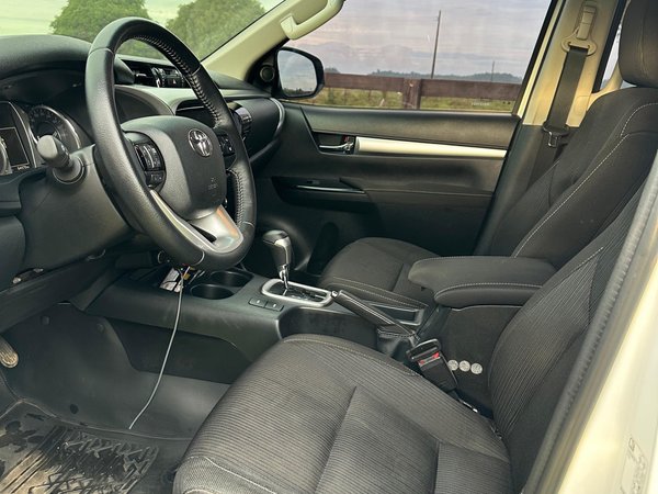 Foto 6 - Toyota Hilux SR 2.8 Turbo Diesel 4x4