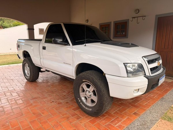 Foto 2 - Chevrolet S10 Advantage 2.4 Flex 4x2