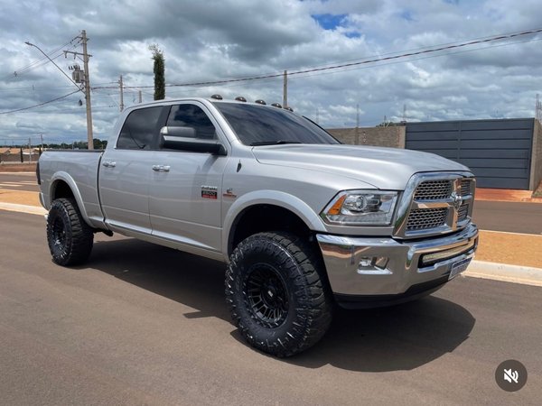 Foto 1 - RAM 2500 Laramie 6.7 Turbo Diesel 4x4