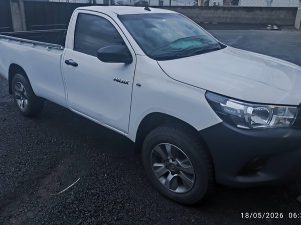 Foto 1 - Toyota Hilux SR 2.8 Turbo Diesel 4x4