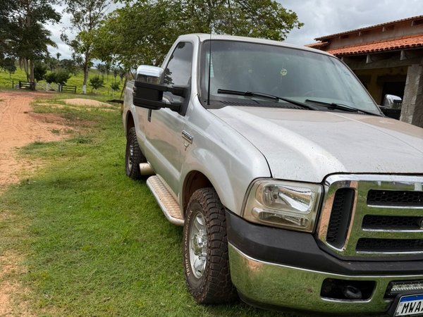 Foto 2 - Ford F250 XLT 4.2 Turbo Diesel 4x2